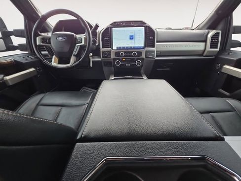 Used 2022 Ford F350 Lariat w/ Camper Package image 10