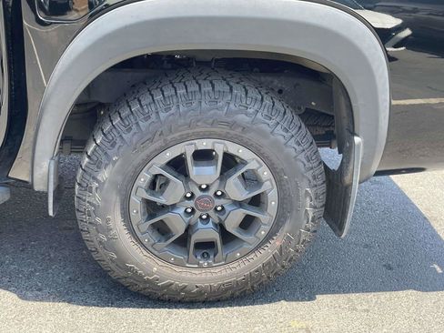 Used 2023 Nissan Frontier PRO-4X w/ Pro-4X Premium Package AWD/4WD image 13