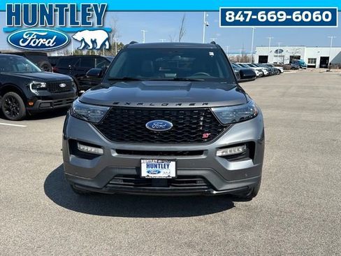 Used 2023 Ford Explorer ST w/ Technology Package image 3