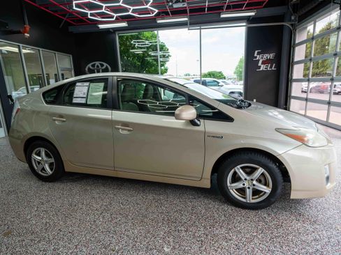 Used 2010 Toyota Prius FWD image 5