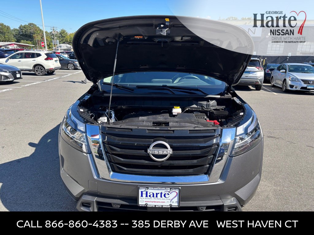 Certified 2024 Nissan Pathfinder SL w/ Cargo Package AWD/4WD image 35