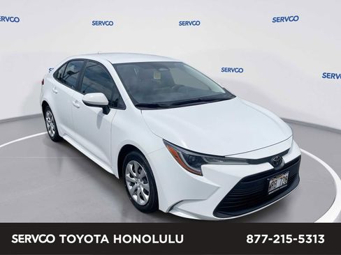 Used 2023 Toyota Corolla LE image 1