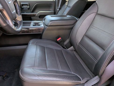 Used 2016 GMC Sierra 2500 Denali w/ Duramax Plus Package AWD/4WD image 27
