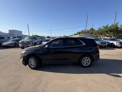 Used 2018 Chevrolet Equinox LT image 8