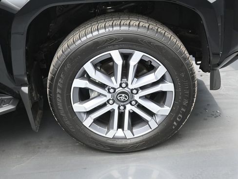 Certified 2025 Toyota 4Runner Limited AWD/4WD image 44