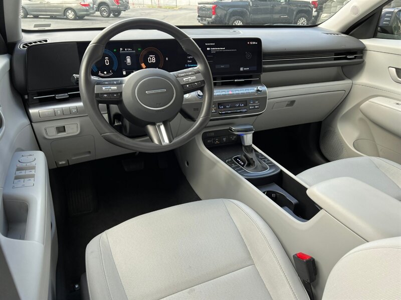 Used 2025 Hyundai Kona SEL AWD/4WD image 20