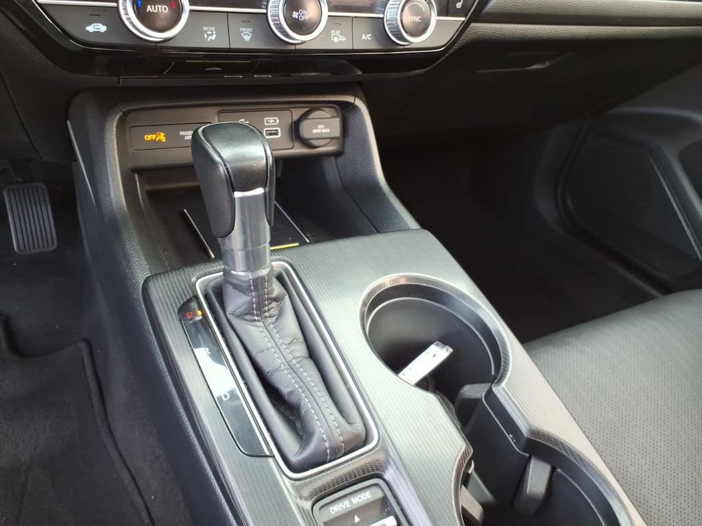 Used 2023 Honda Civic Touring image 13