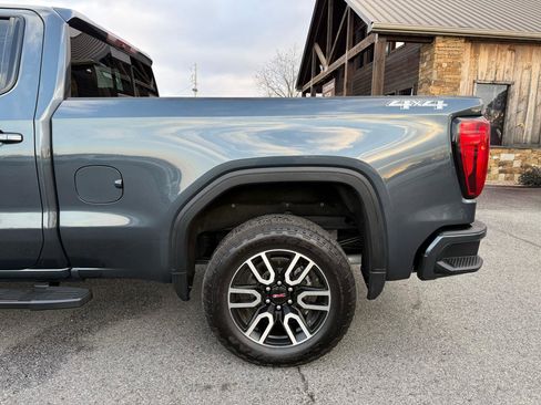 Used 2019 GMC Sierra 1500 AT4 w/ AT4 Premium Package AWD/4WD image 38