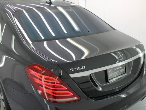 Used 2015 Mercedes-Benz S 550 Sedan image 20