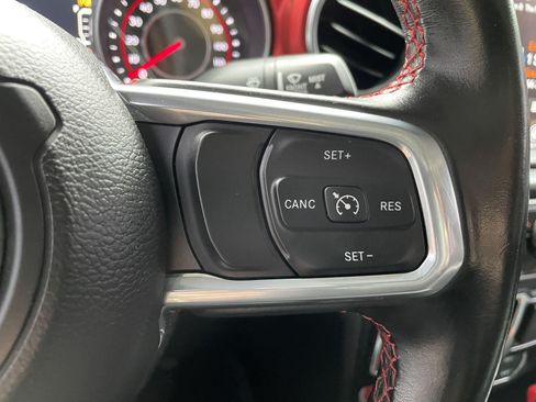 Used 2021 Jeep Gladiator Rubicon w/ Dual Top Group AWD/4WD image 17
