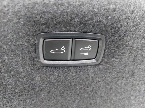 Used 2024 Porsche Taycan w/ Premium Package image 15