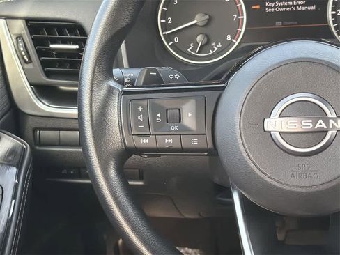 Used 2023 Nissan Rogue SV image 13