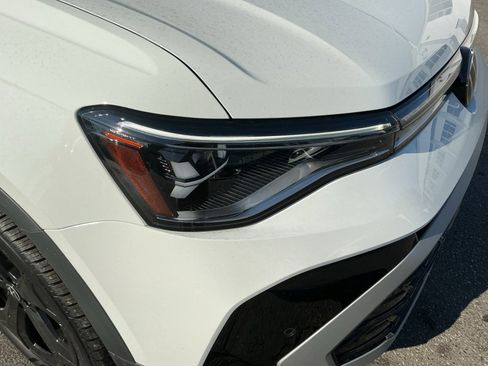 Certified 2025 Volkswagen Taos SEL w/ Black Wheel Plus Package image 28