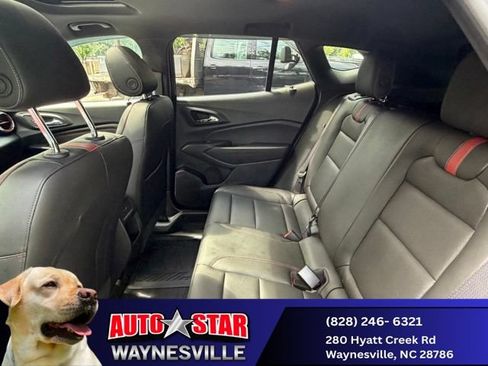 Used 2025 Chevrolet Trax RS w/ Sunroof Package FWD image 26