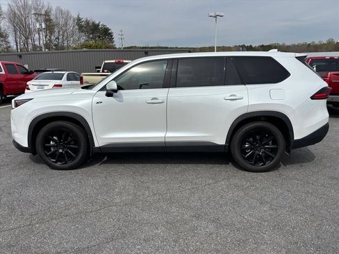 Used 2025 Toyota Grand Highlander FWD image 22