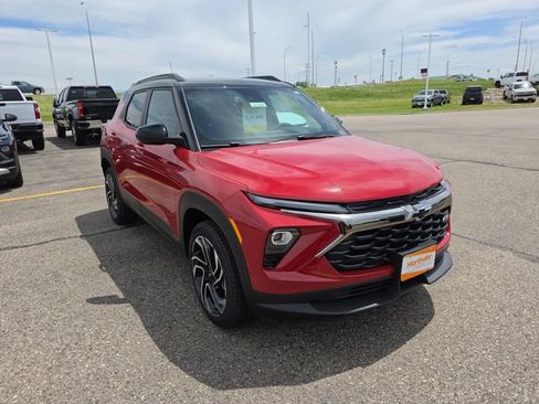 New 2026 Chevrolet TrailBlazer RS AWD/4WD image 2