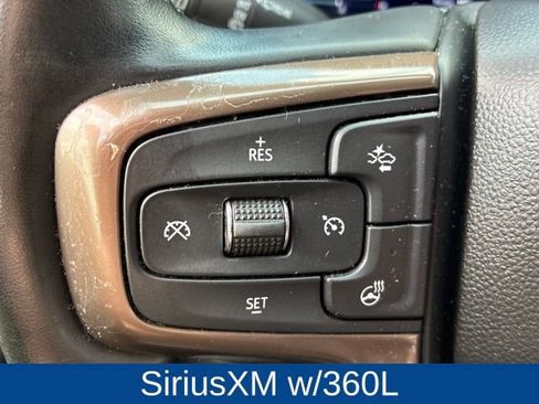 Used 2024 Chevrolet Suburban High Country w/ Premium Package AWD/4WD image 17