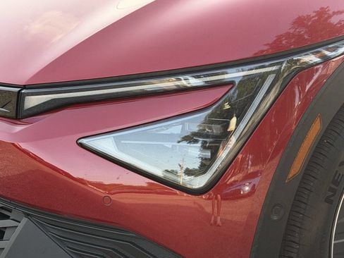 Certified 2025 Kia EV6 Light w/ Light LR Technology Package AWD/4WD image 10