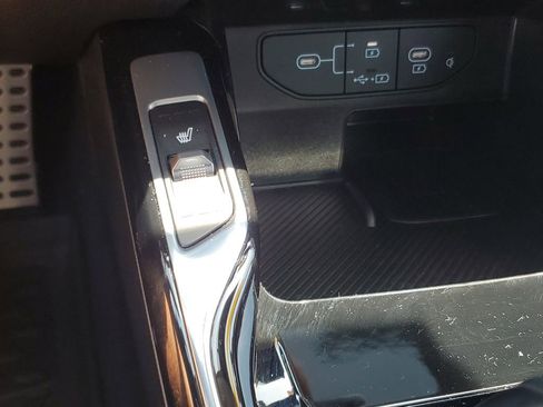 Used 2024 Kia Sorento SX AWD/4WD image 30