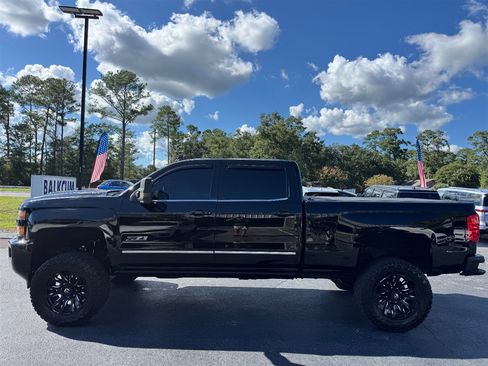 Used 2019 Chevrolet Silverado 2500 LTZ w/ Duramax Plus Package AWD/4WD image 5