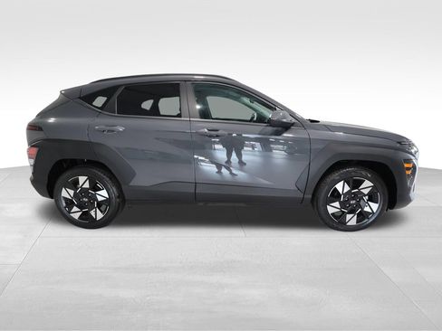 Used 2025 Hyundai Kona SEL FWD image 5