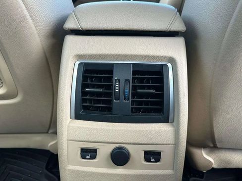 Used 2017 BMW 330i xDrive Sedan image 27