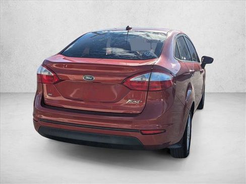 Used 2019 Ford Fiesta SE image 3