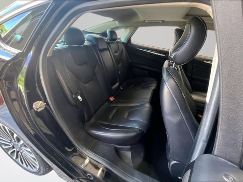 Used 2017 Ford Fusion Titanium FWD image 25