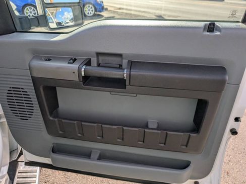 Used 2012 Ford F250 XLT w/ XLT Premium Pkg image 35