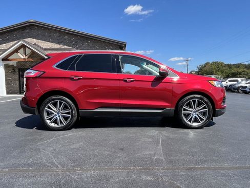 Used 2020 Ford Edge Titanium image 20