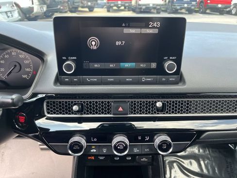 Used 2025 Honda Civic Sport image 14