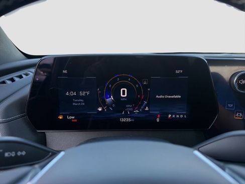 Used 2024 Chevrolet Traverse LT image 11