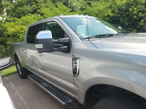 Used 2020 Ford F250 XLT w/ XLT Premium Package AWD/4WD image 3