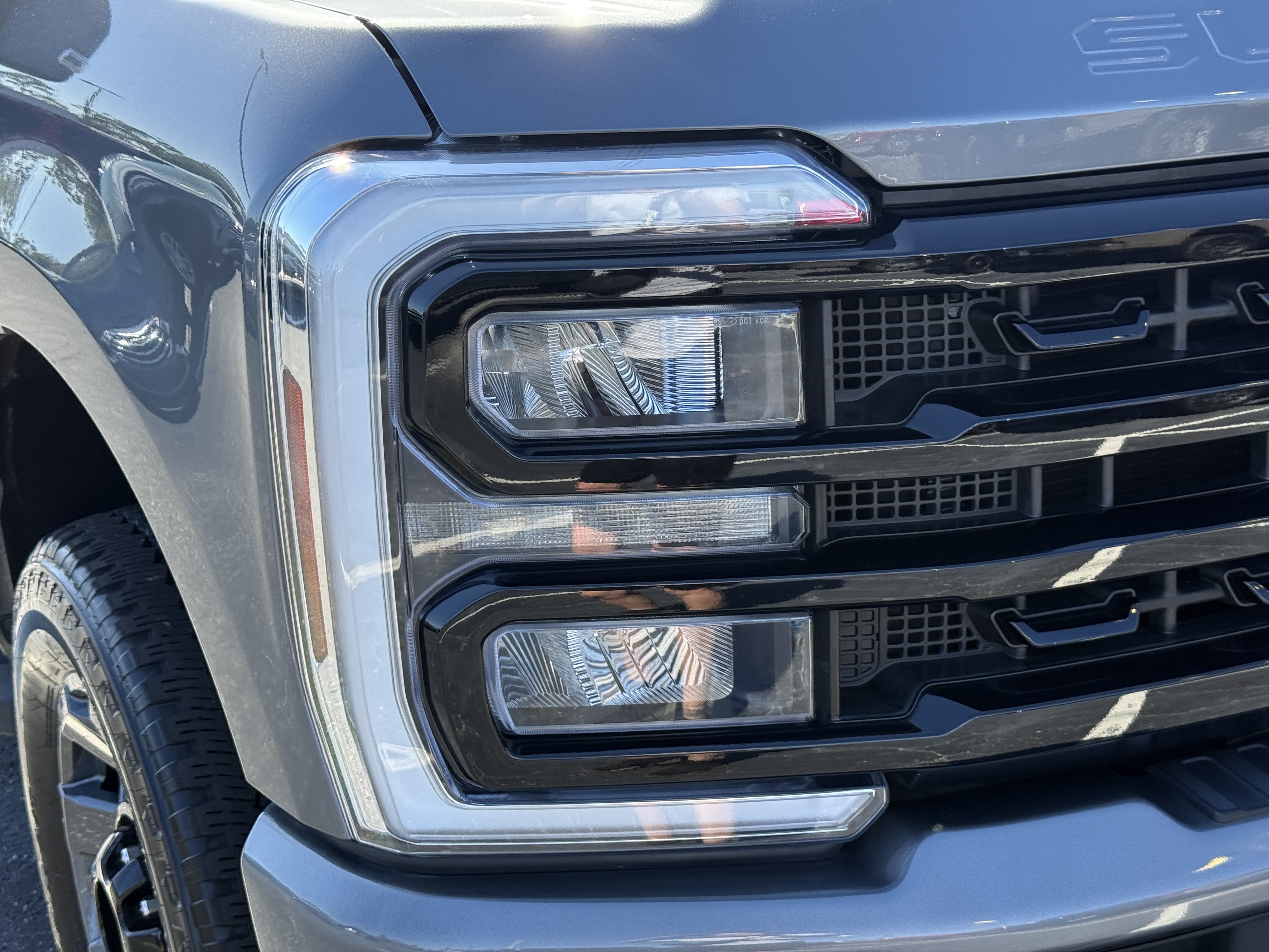 Used 2024 Ford F250 Lariat w/ Lariat Ultimate Package AWD/4WD image 7