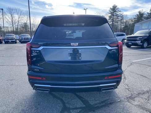 Used 2025 Cadillac XT6 Premium Luxury image 6
