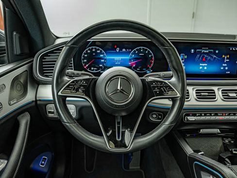 Certified 2024 Mercedes-Benz GLS 450 4MATIC image 24