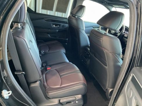 Certified 2025 Honda Pilot Black Edition image 27