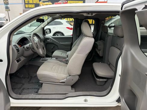 Used 2019 Nissan Frontier S image 12