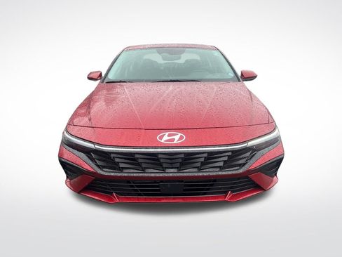 Used 2024 Hyundai Elantra SEL w/ Convenience Package image 9