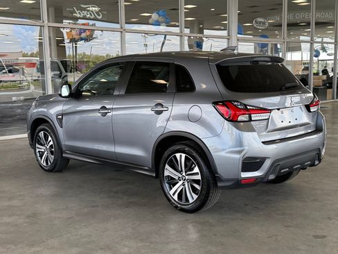 Used 2025 Mitsubishi Outlander Sport ES AWD/4WD image 3