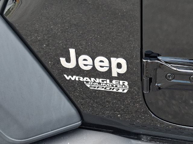 Used 2018 Jeep Wrangler Unlimited Sport S AWD/4WD image 32