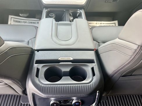 New 2025 Ford Expedition Active AWD/4WD image 16