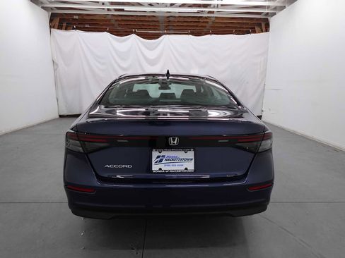 Used 2025 Honda Accord SE image 6
