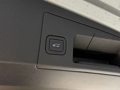 Certified 2023 Cadillac XT5 Luxury image 41