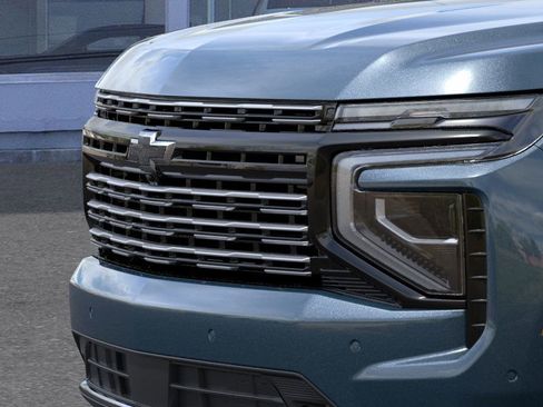 New 2026 Chevrolet Suburban High Country image 15