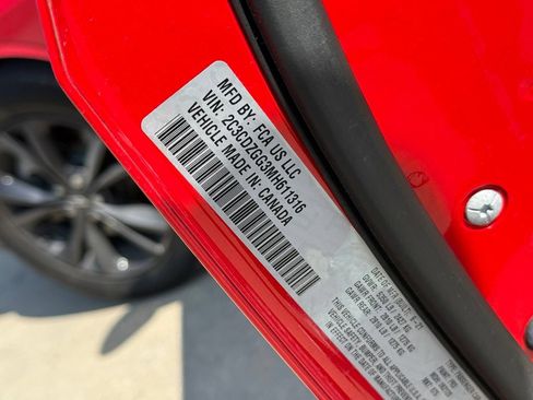 Used 2021 Dodge Challenger SXT w/ Driver Convenience Group AWD/4WD image 10