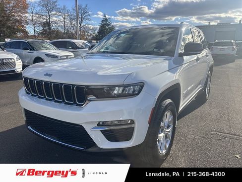 Used 2023 Jeep Grand Cherokee Limited image 1