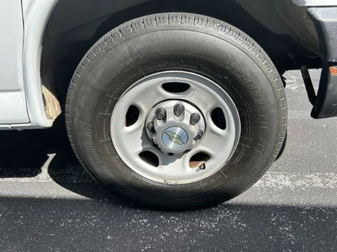 Used 2021 Chevrolet Express 2500 w/ Driver Convenience Package image 20