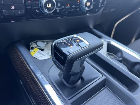 Used 2025 GMC Sierra 1500 Elevation w/ Preferred Package AWD/4WD image 26