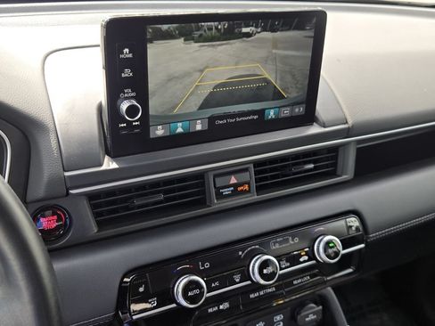 Used 2024 Honda Pilot EX-L image 19